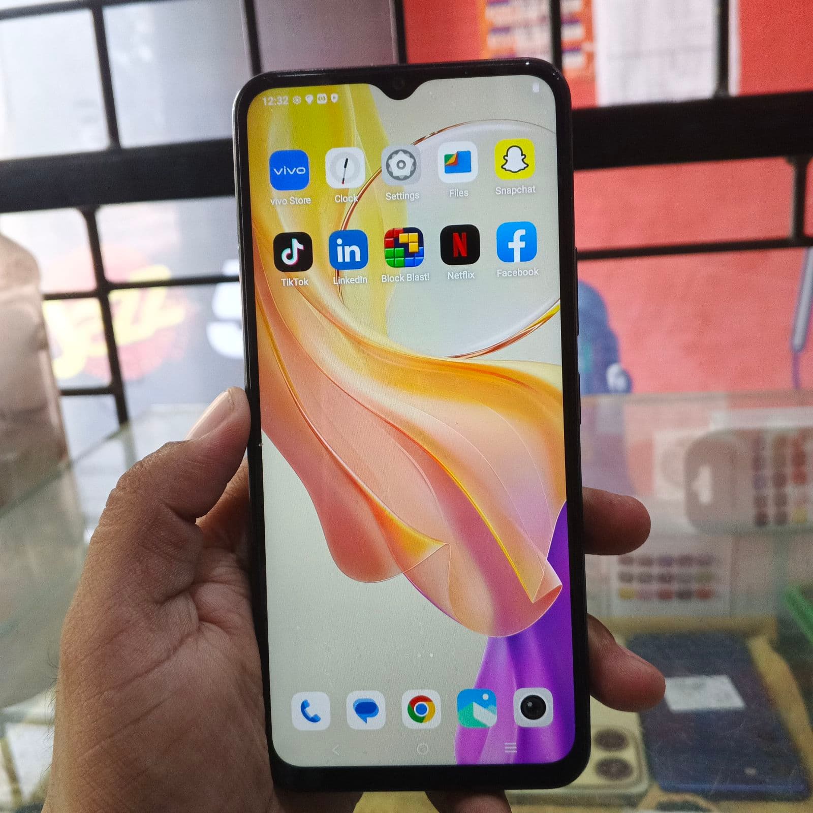 Vivo Y03 4GB / 64GB in Space Black — photo 4