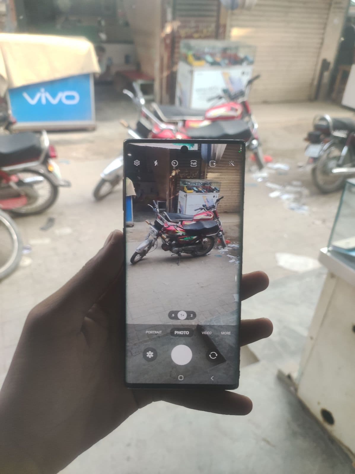 Samsung Galaxy Note10 8GB / 256GB in Aura Black — photo 4