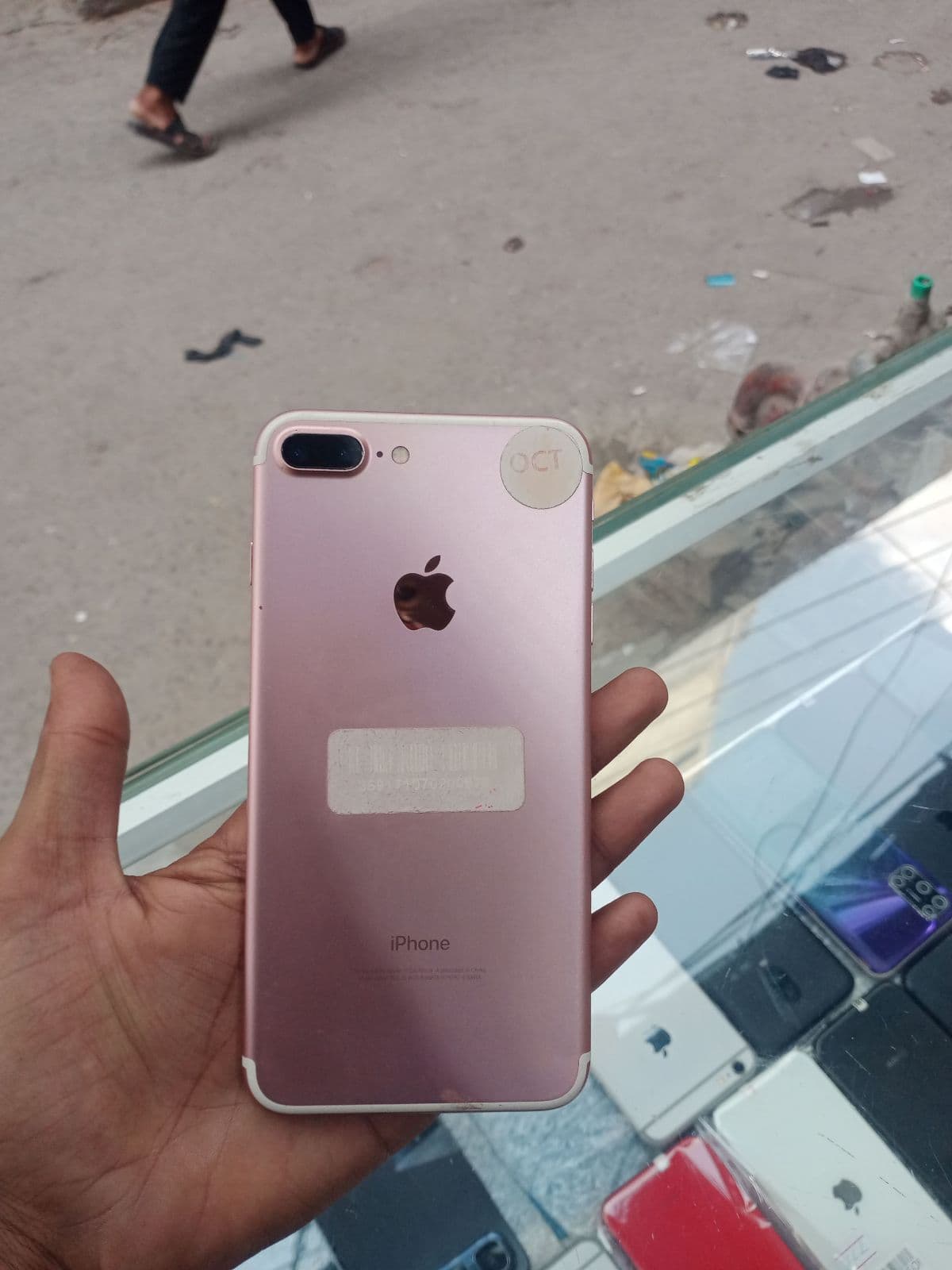 Apple iPhone 7 Plus 256GB in Rose Gold — photo 2