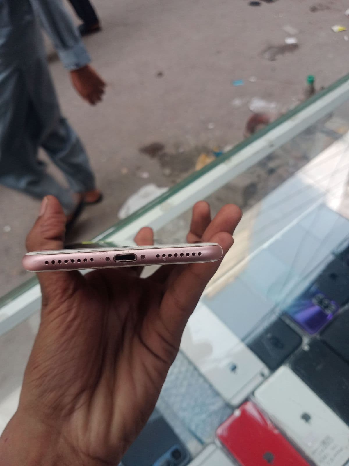 Apple iPhone 7 Plus 256GB in Rose Gold — photo 3