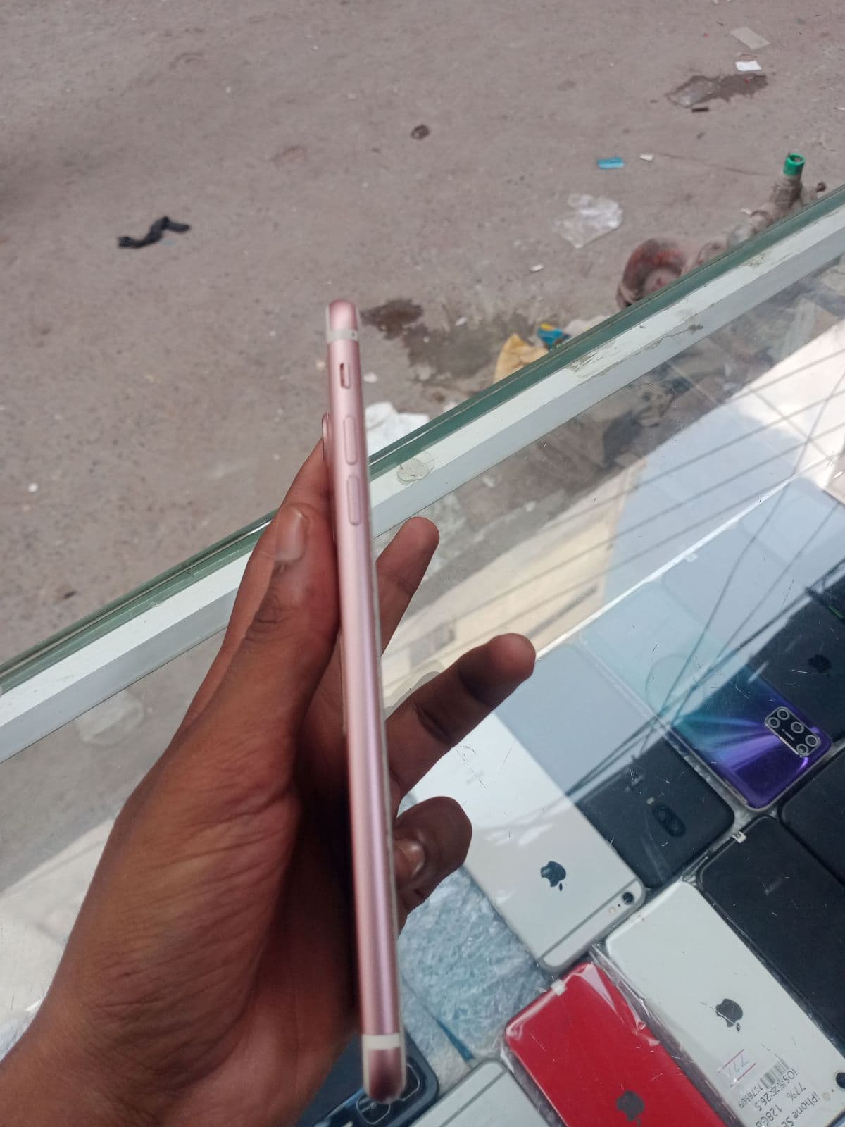 Apple iPhone 7 Plus 256GB in Rose Gold — photo 4
