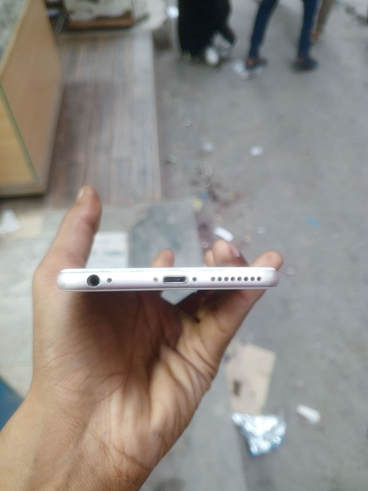 Apple iPhone 6s Plus 16GB in Rose Gold — photo 3