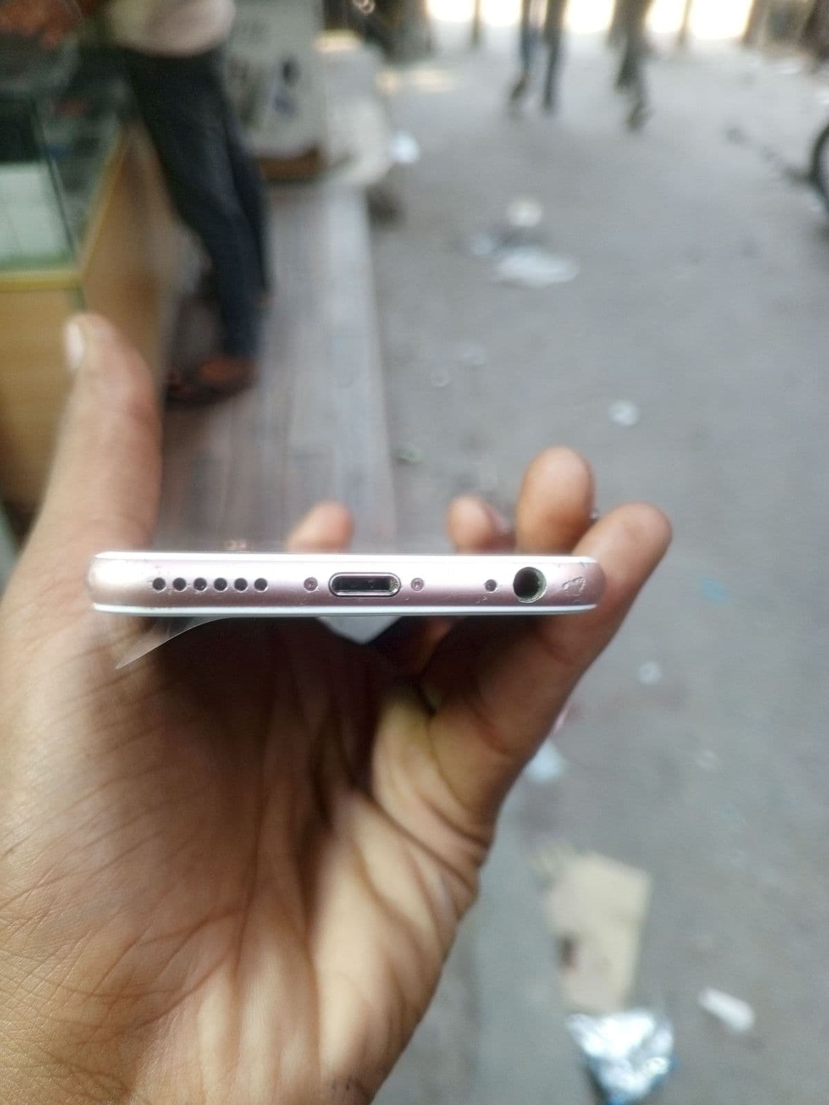 Apple iPhone 6s 64GB in Rose Gold — photo 4