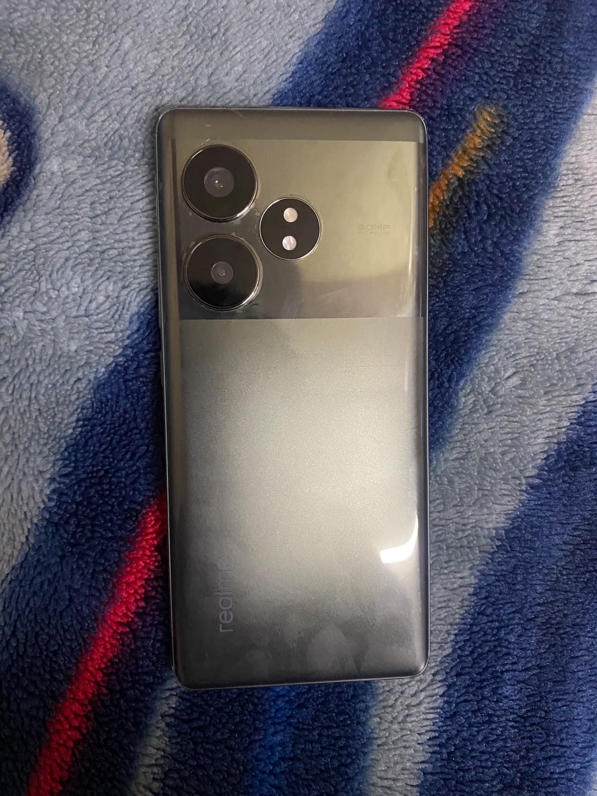 Realme GT 6 · 12GB / 256GB