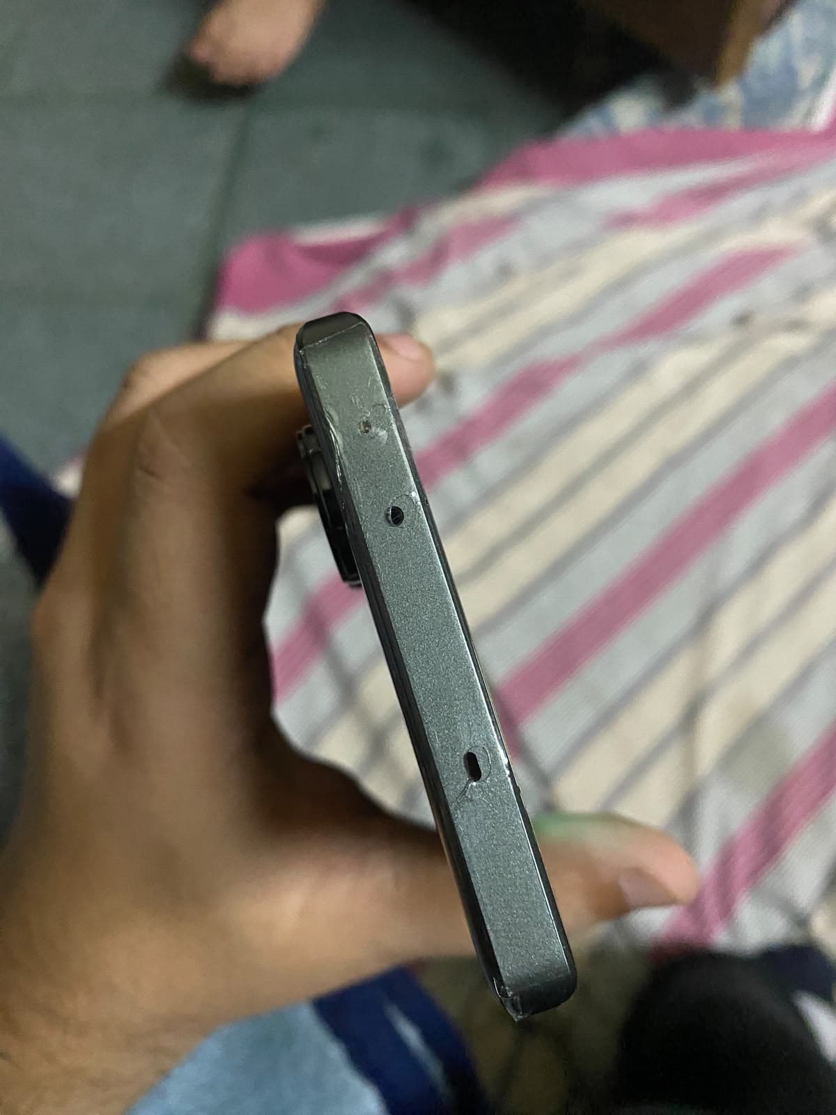 Realme GT 6 12GB / 256GB in Fluid Silver — photo 4