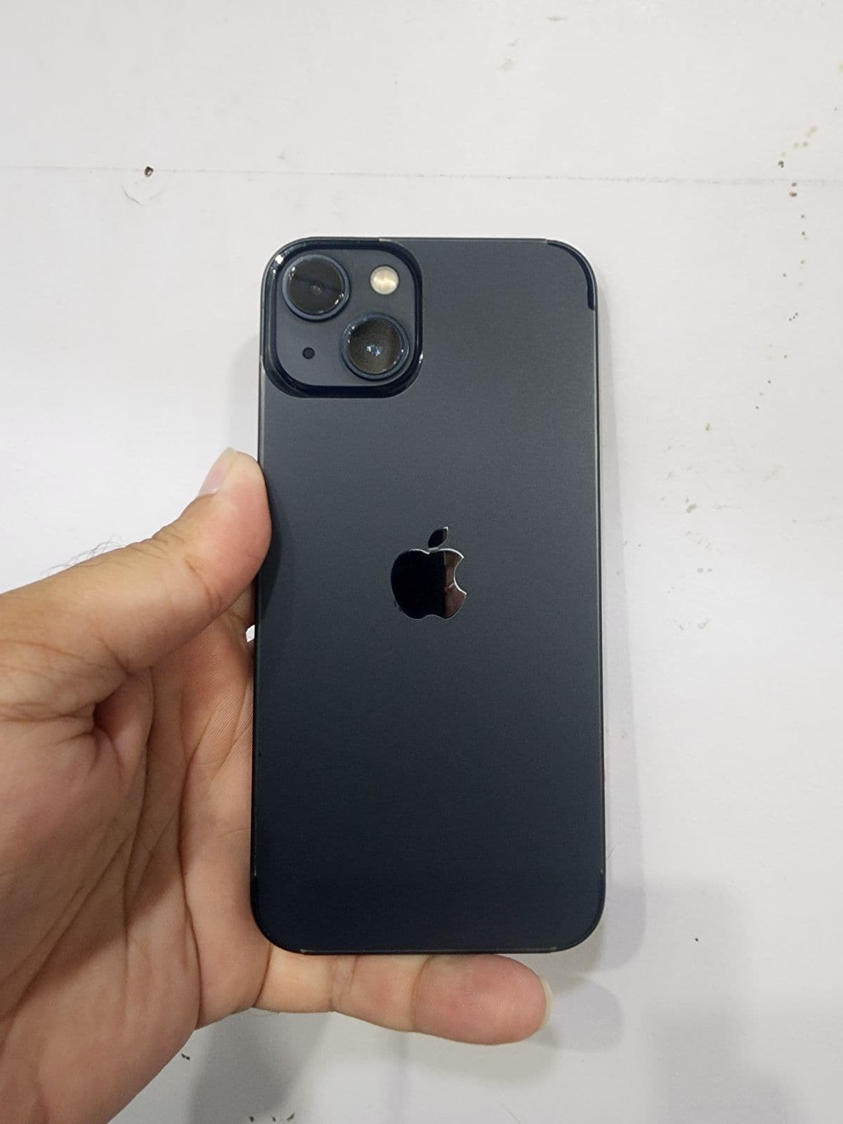 Apple iPhone 13 128GB in Blue — photo 2