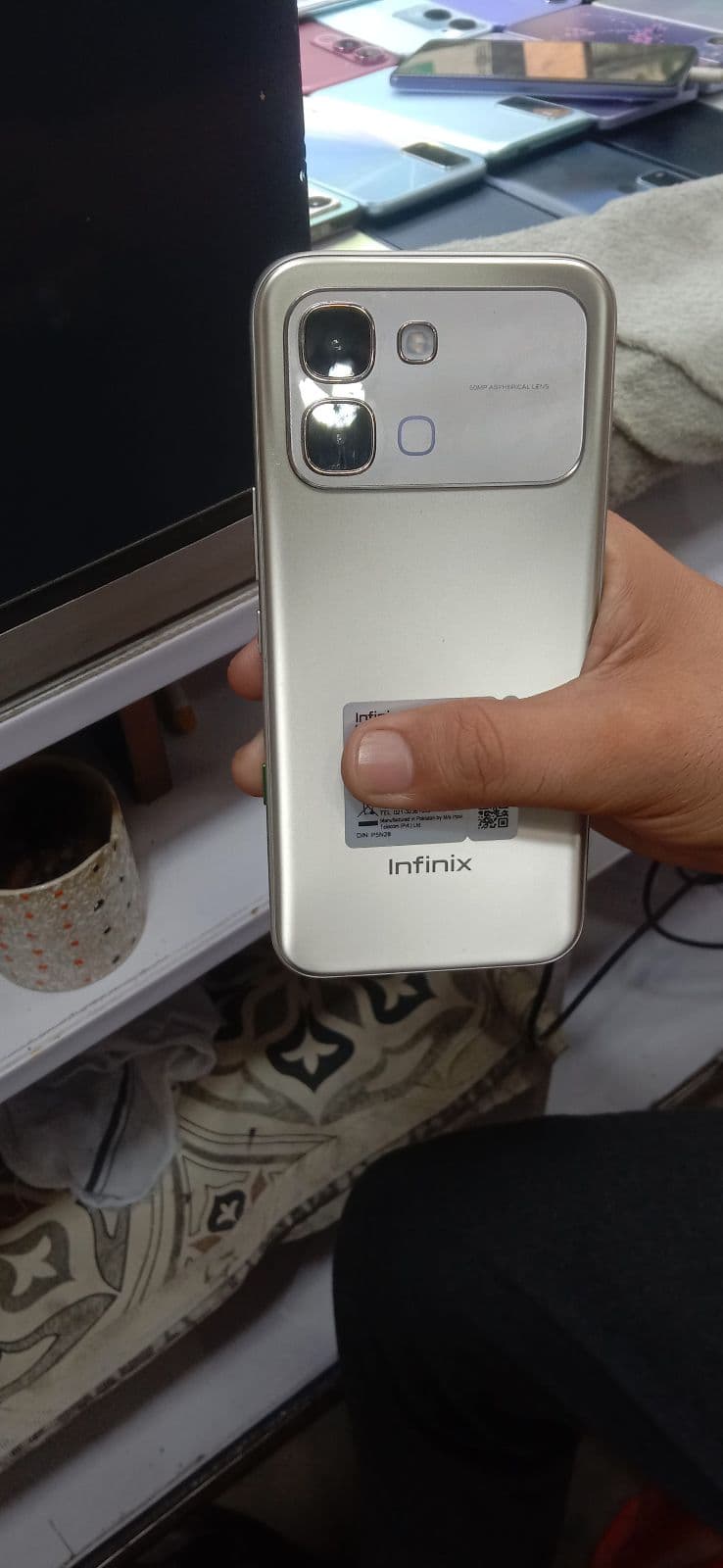Infinix Note Edge 8GB / 256GB in Lunar Titanium — photo 2