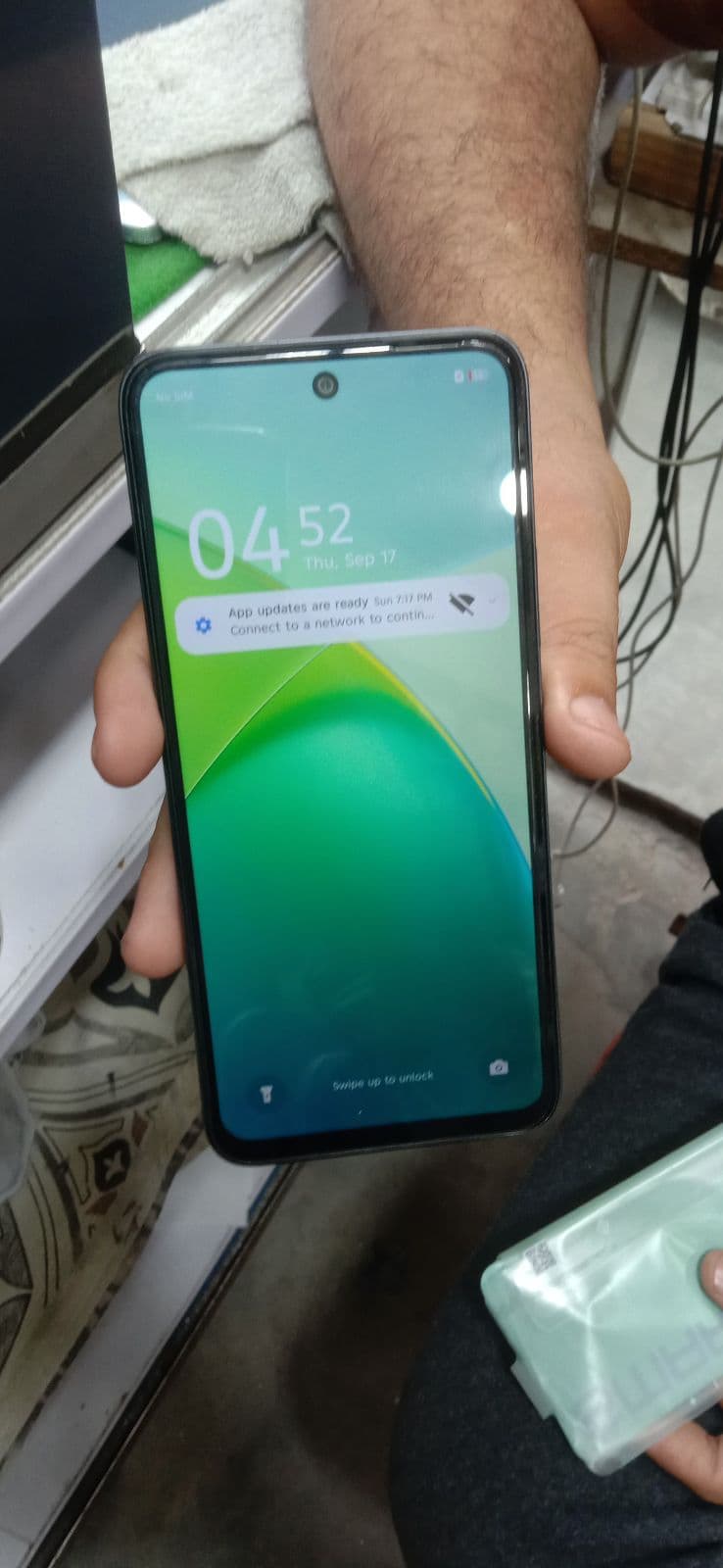Infinix Smart 10 Plus 4GB / 128GB in Sleek Black — photo 2
