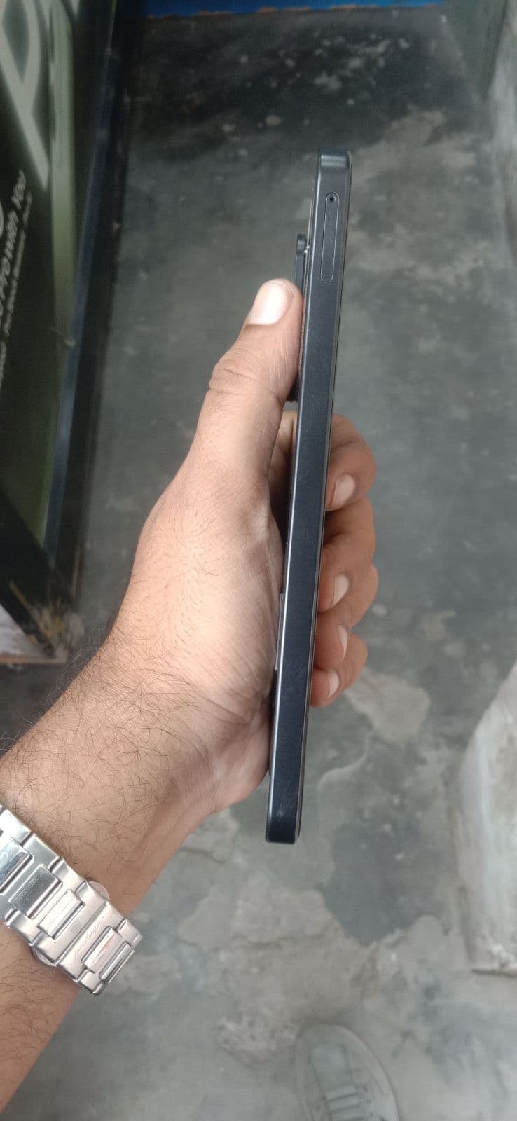 Samsung Galaxy A17 8GB / 256GB in Black — photo 4