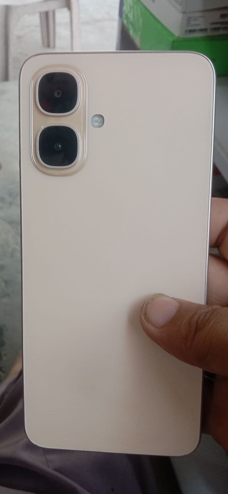 Infinix Smart 10 4GB / 64GB in Twilight Gold — photo 2