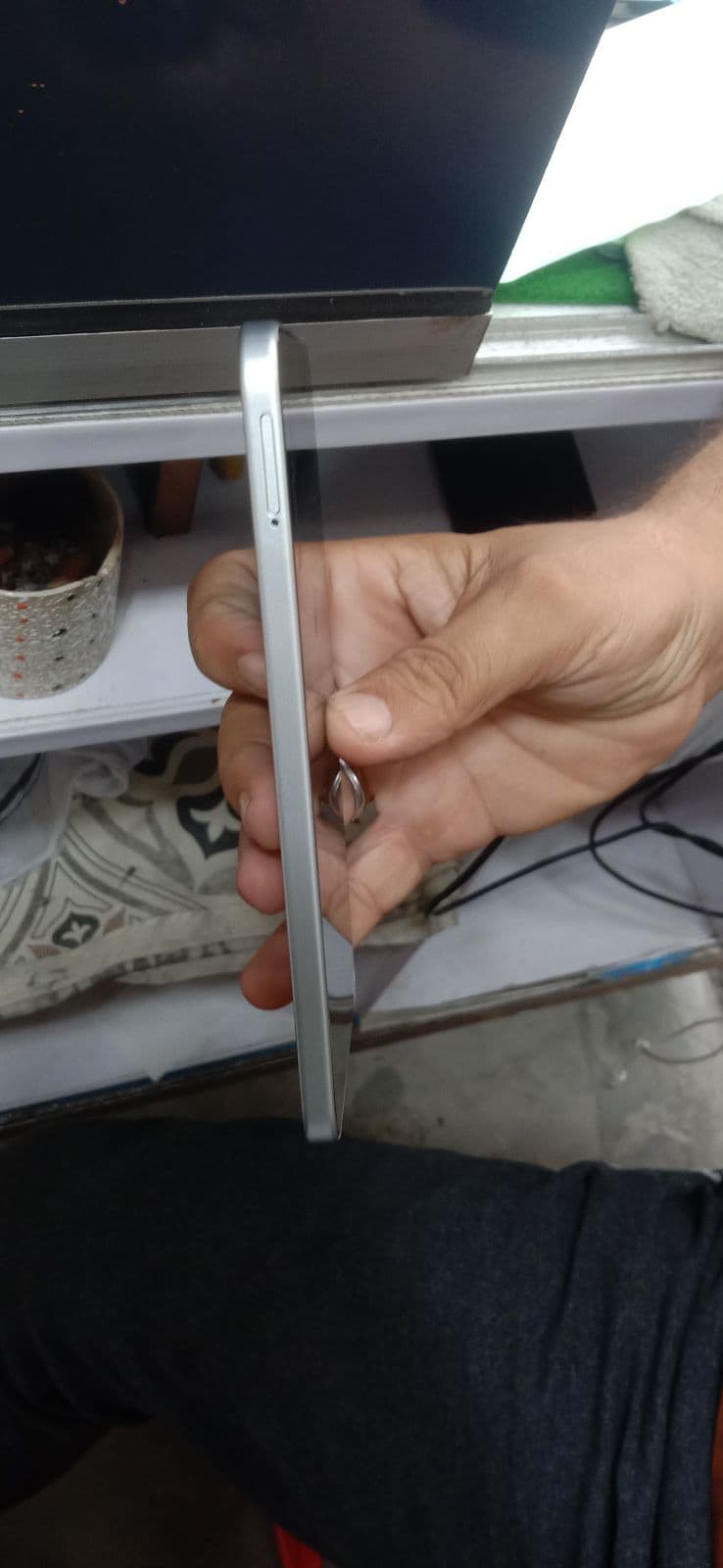 Infinix Hot 60 Pro 8GB / 128GB in Titanium Silver — photo 3