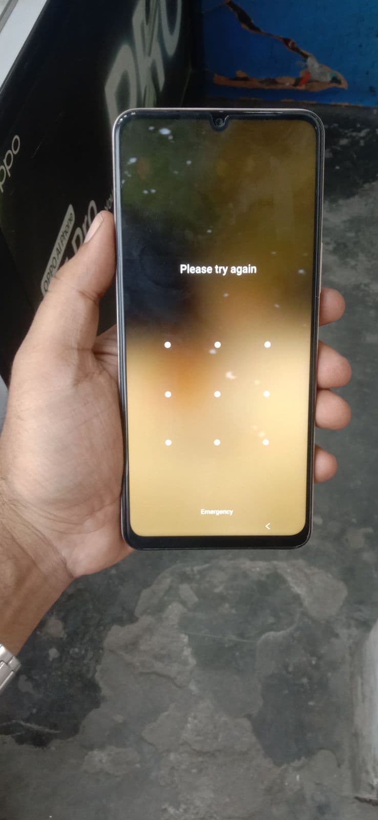 Vivo Y11d 4GB / 128GB in Sunrise Gold — photo 2