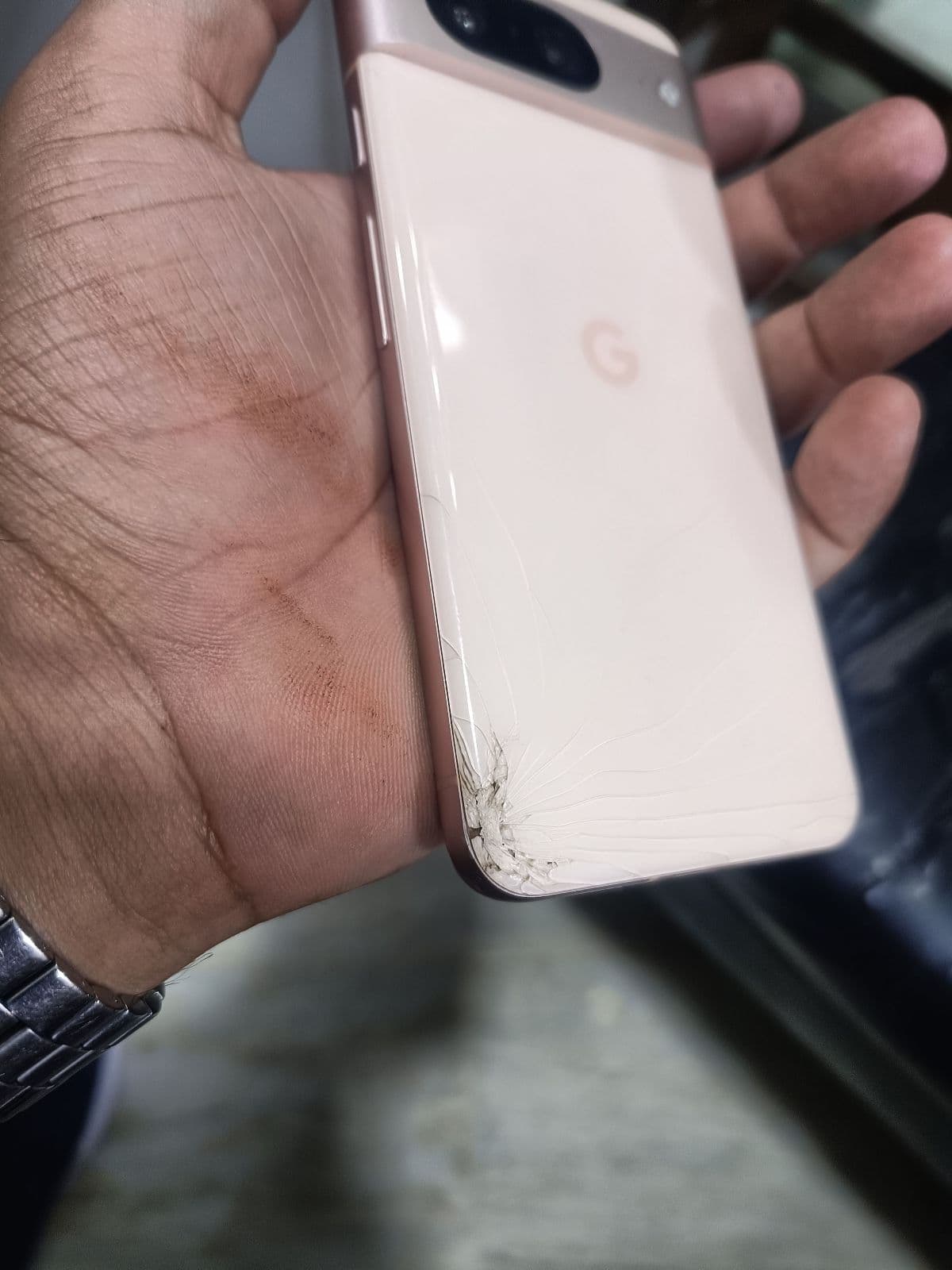 Google Pixel 8 8GB / 128GB in Rose — photo 3