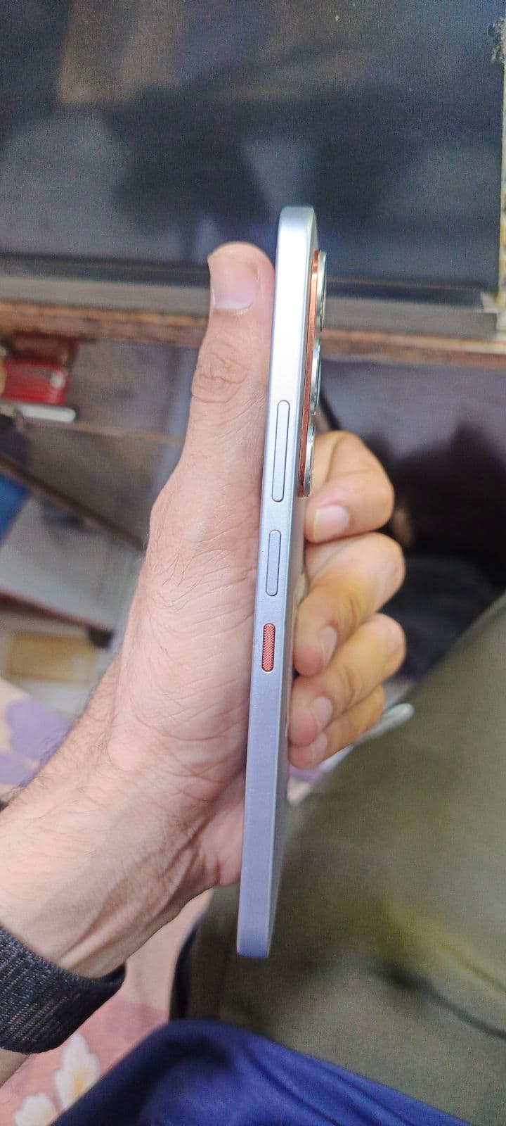Infinix Hot 60 Pro 8GB / 128GB in Titanium Silver — photo 3