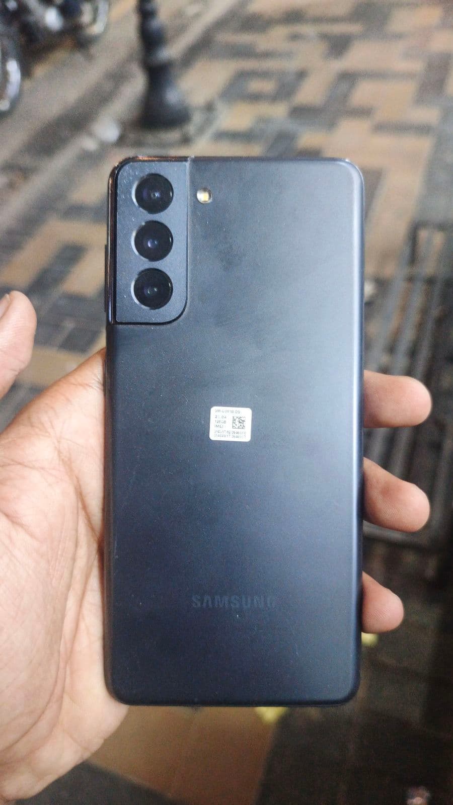 Galaxy S21 · 8GB / 128GB