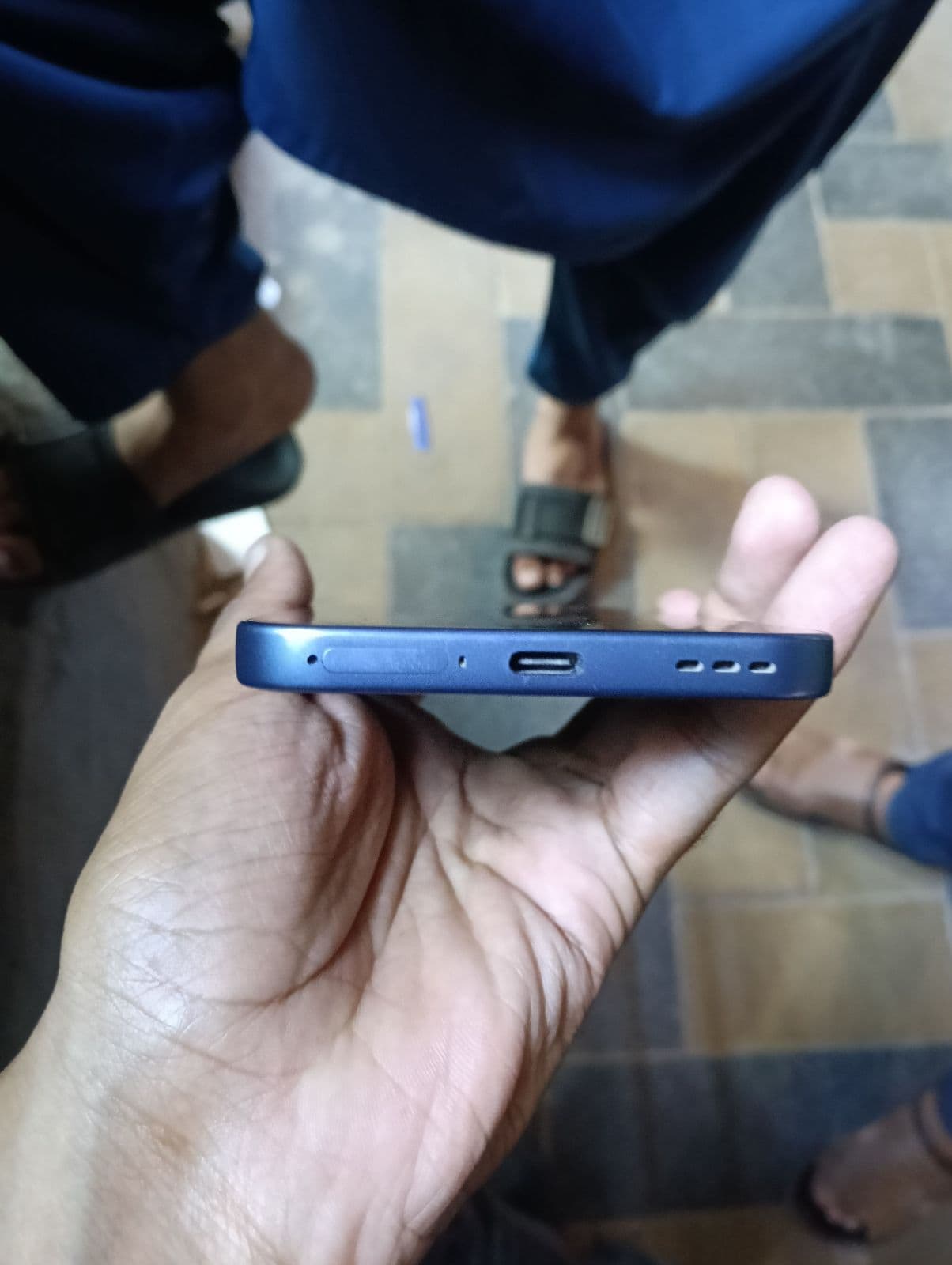 Oppo A6 Pro 8GB / 128GB in Stellar Blue — photo 3