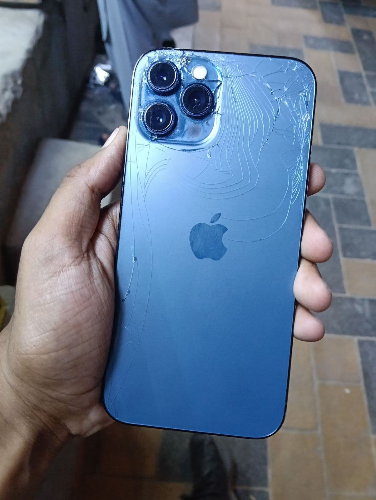 iPhone 12 Pro Max · 256GB