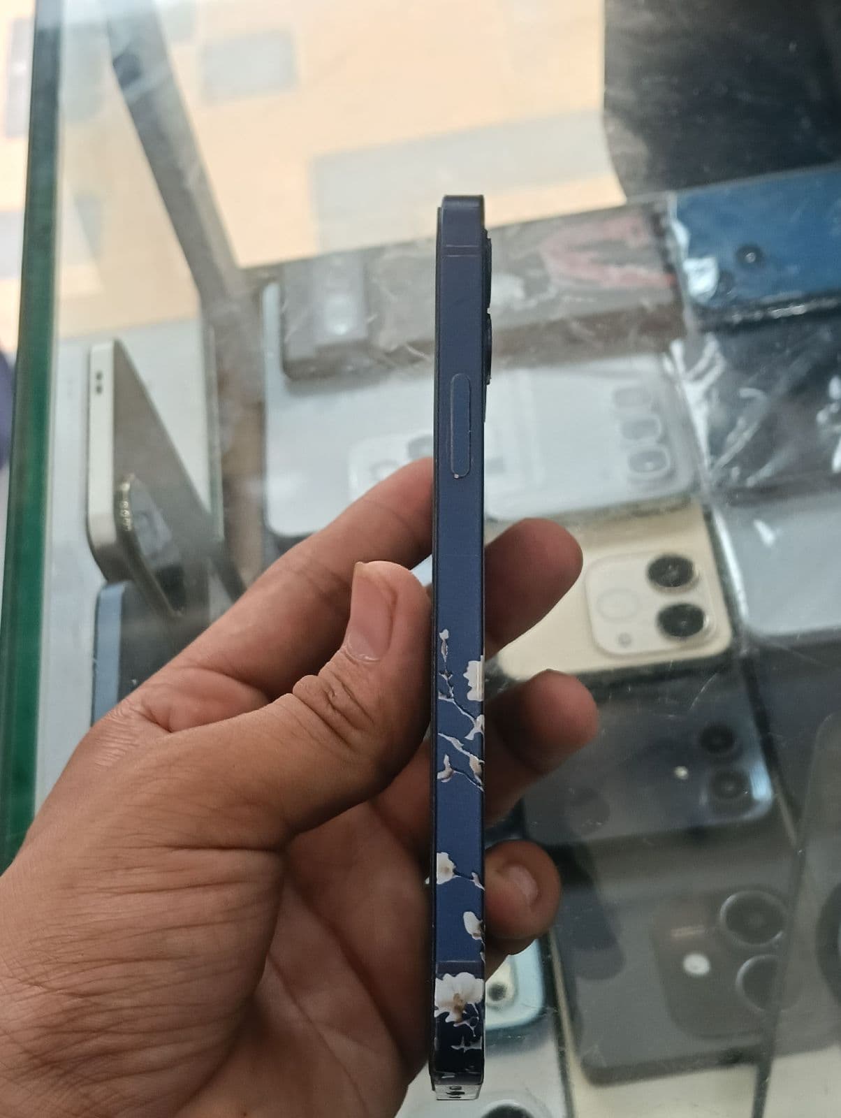 Apple iPhone 12 128GB in Blue — photo 3