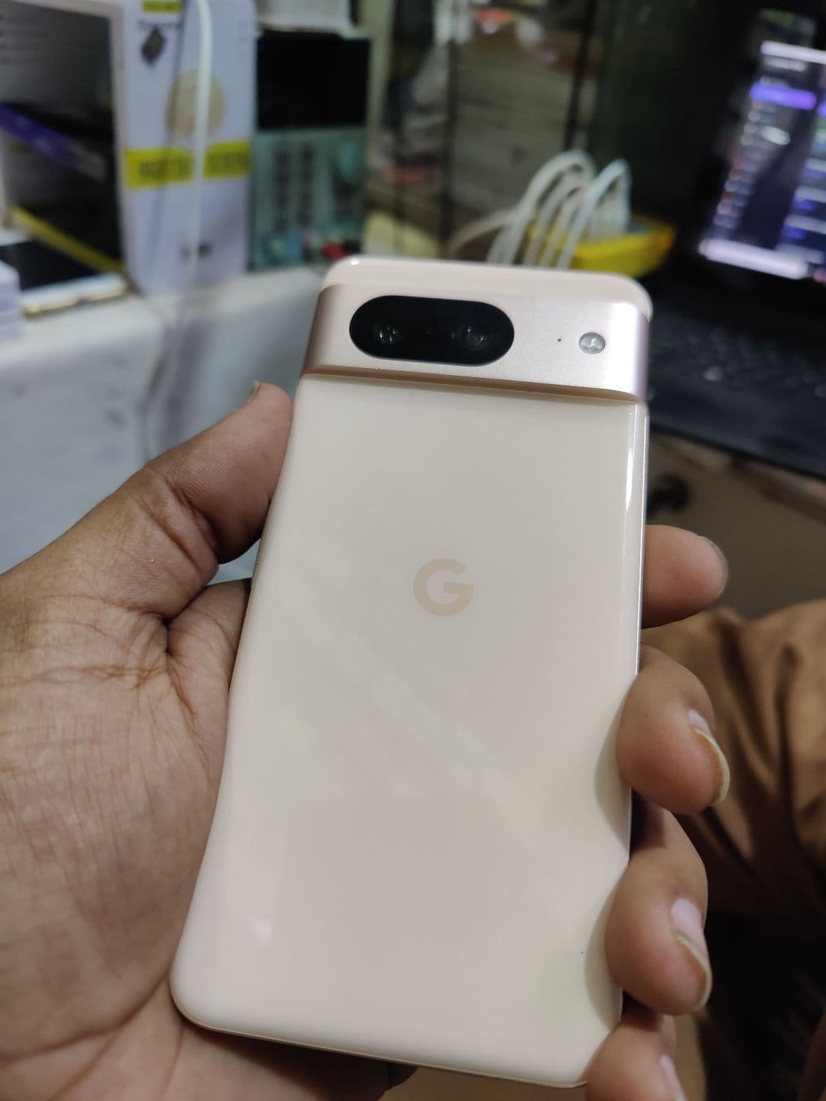 Pixel 8 · 8GB / 128GB