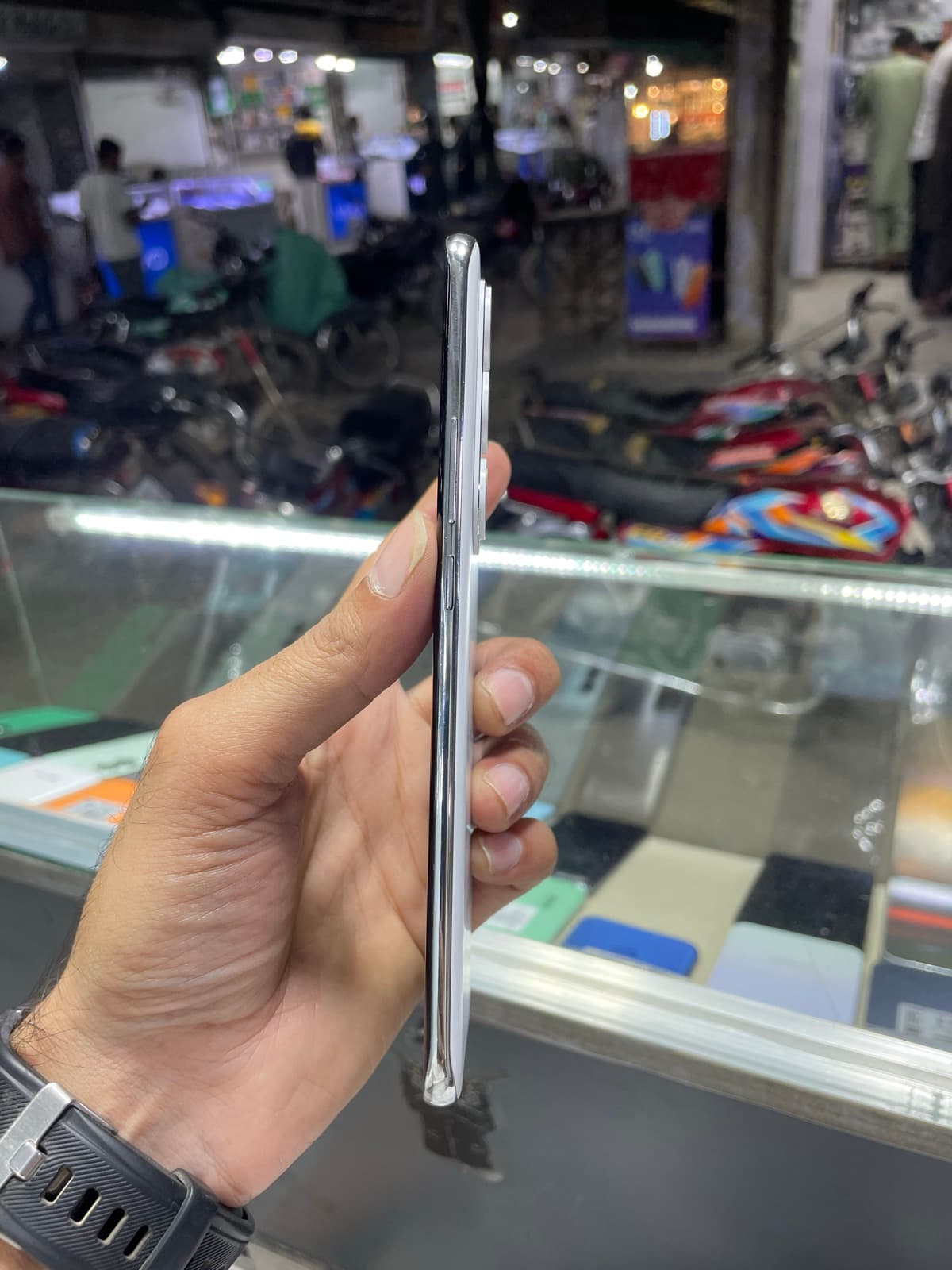 Tecno Spark 40 Pro+ 8GB / 256GB in Aurora White — photo 4