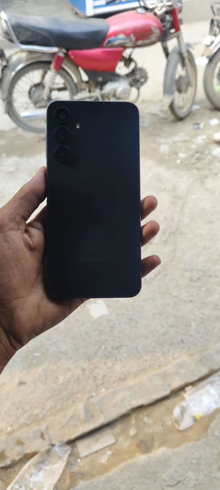 Galaxy A16 · 8GB / 256GB