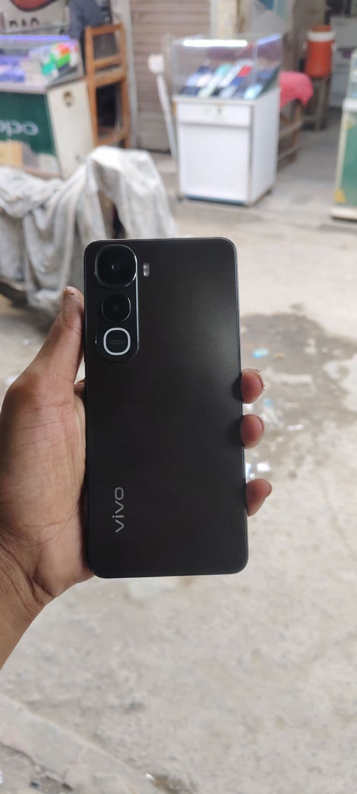 Vivo Y400 4G 8GB / 256GB in Tropical Green — photo 3