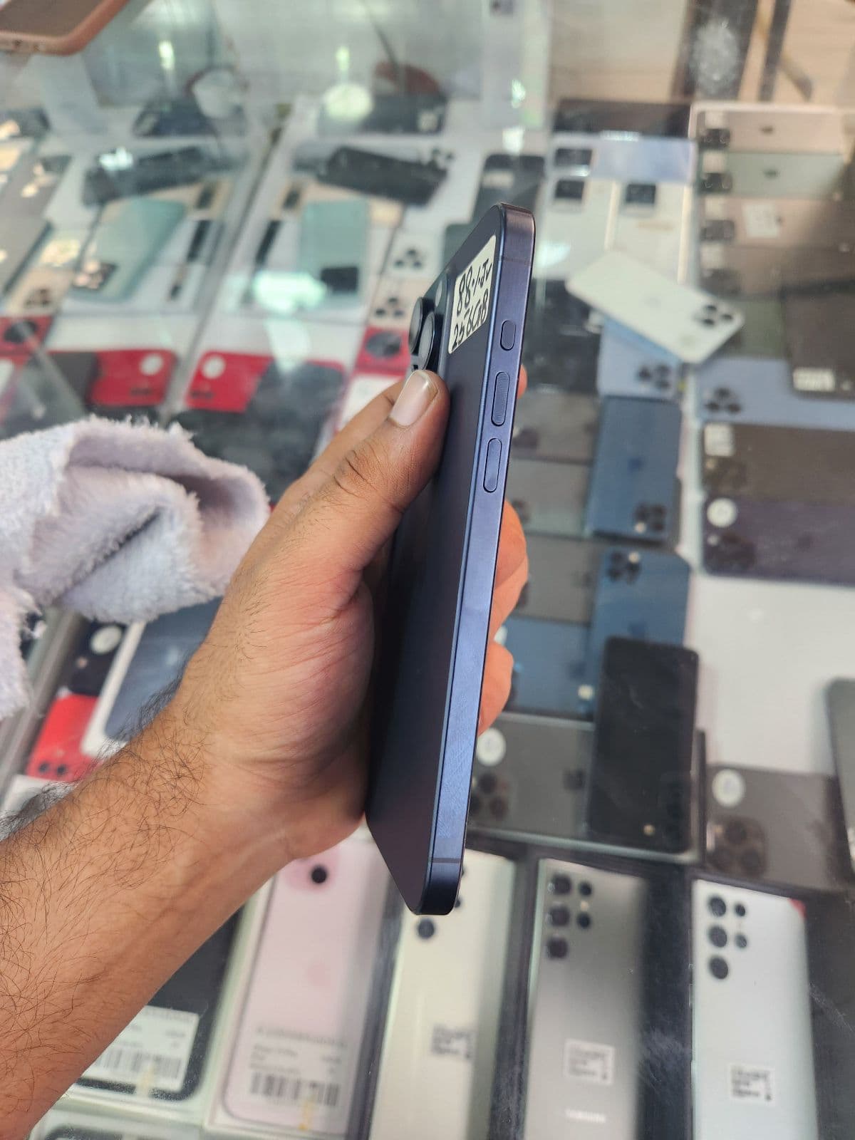 Apple iPhone 15 Pro Max 256GB in Blue Titanium — photo 3