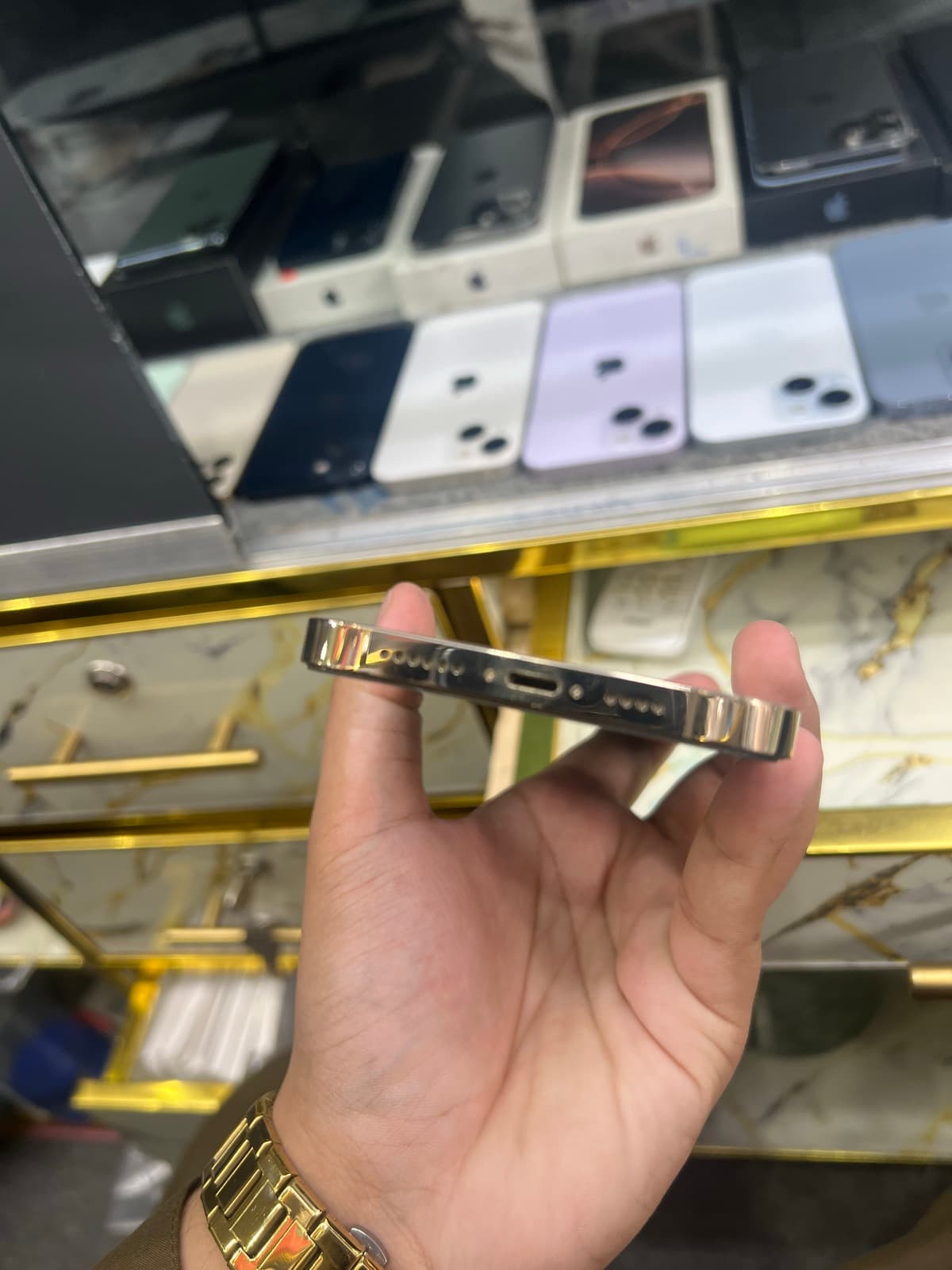 Apple iPhone 13 Pro Max 128GB in Gold — photo 3