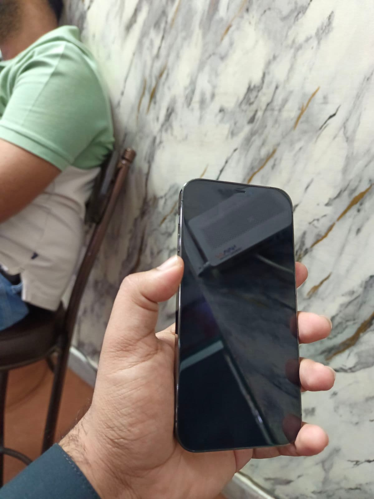 Apple iPhone 12 Pro 128GB in Graphite — photo 3