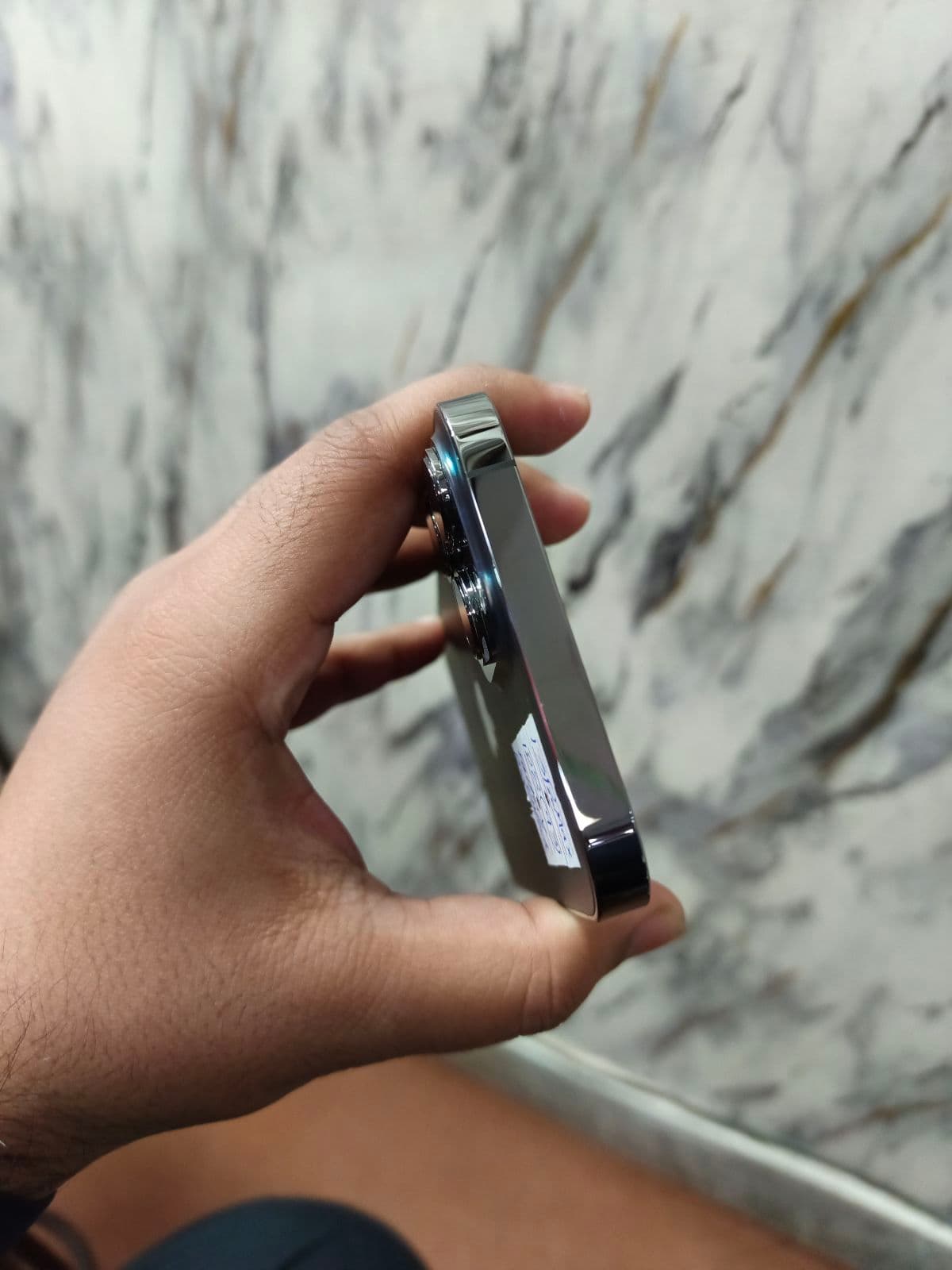 Apple iPhone 13 Pro Max 128GB in Graphite — photo 4
