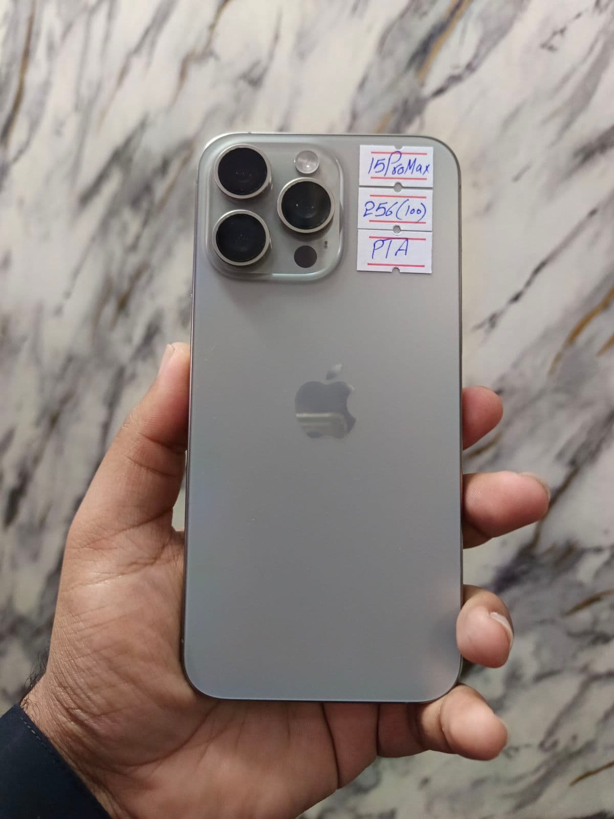 Apple iPhone 15 Pro Max 256GB in Natural Titanium — photo 1
