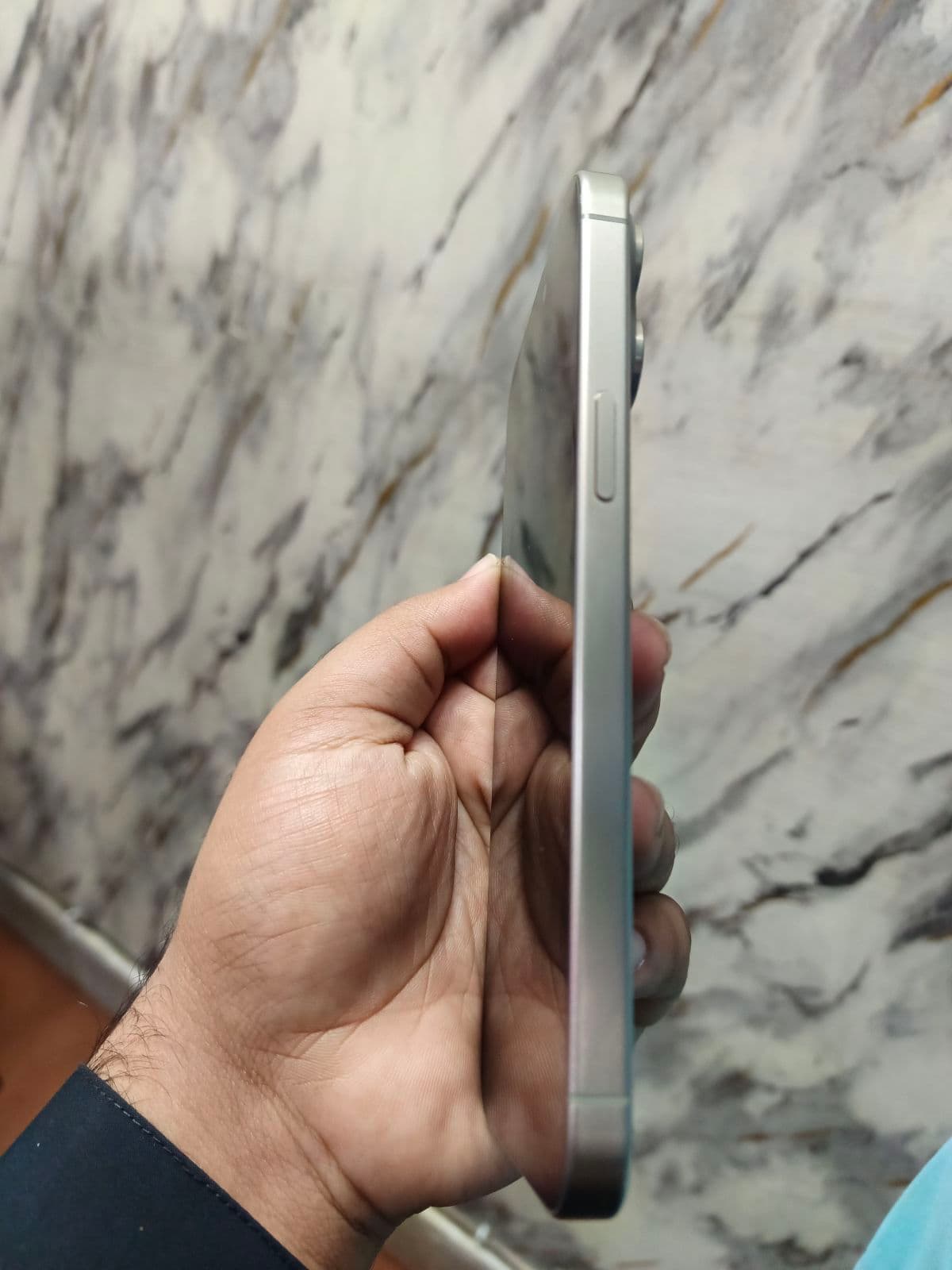 Apple iPhone 15 Pro Max 256GB in Natural Titanium — photo 2