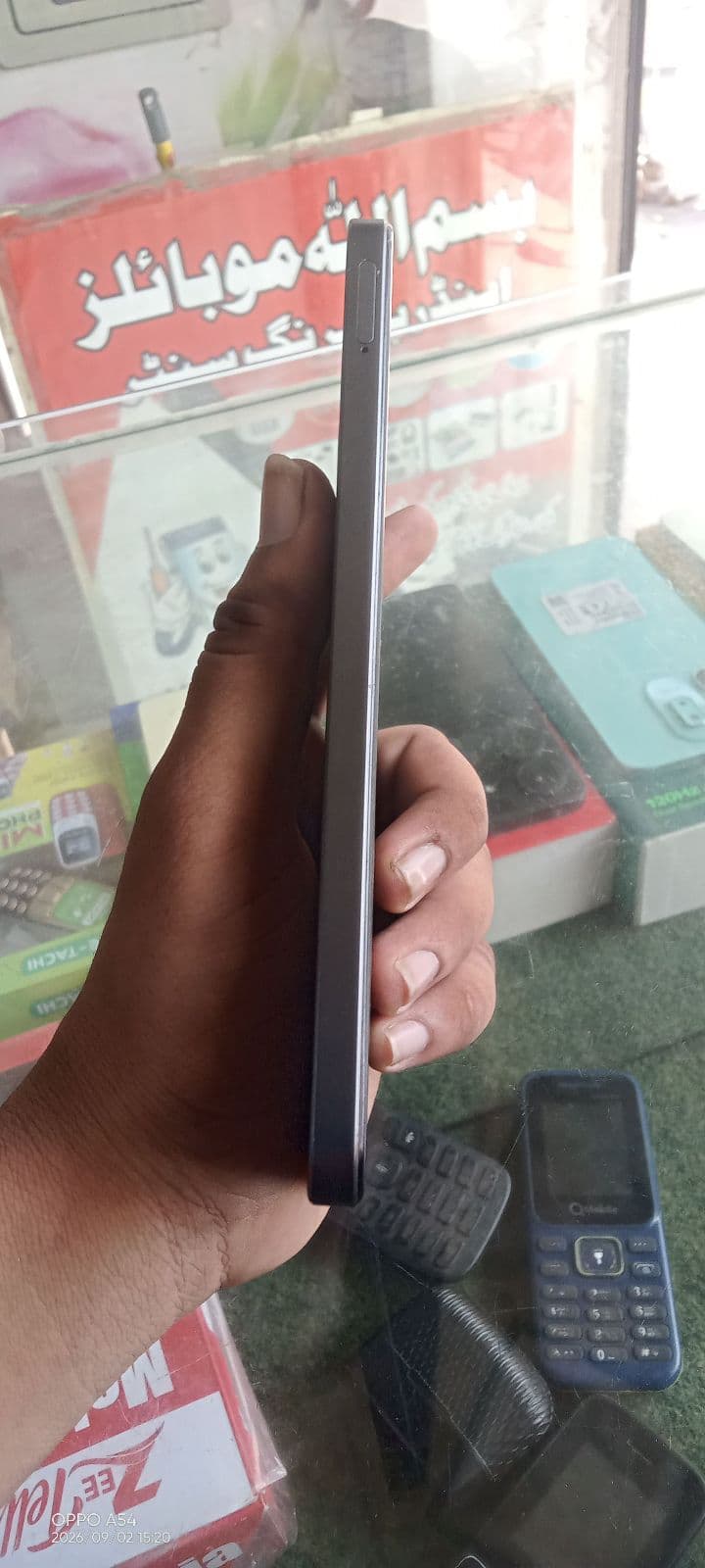 Realme Note 60x 4GB / 64GB in Marble Black — photo 2