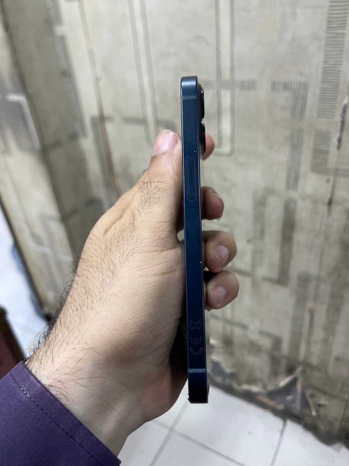 Apple iPhone 13 256GB in Midnight — photo 2
