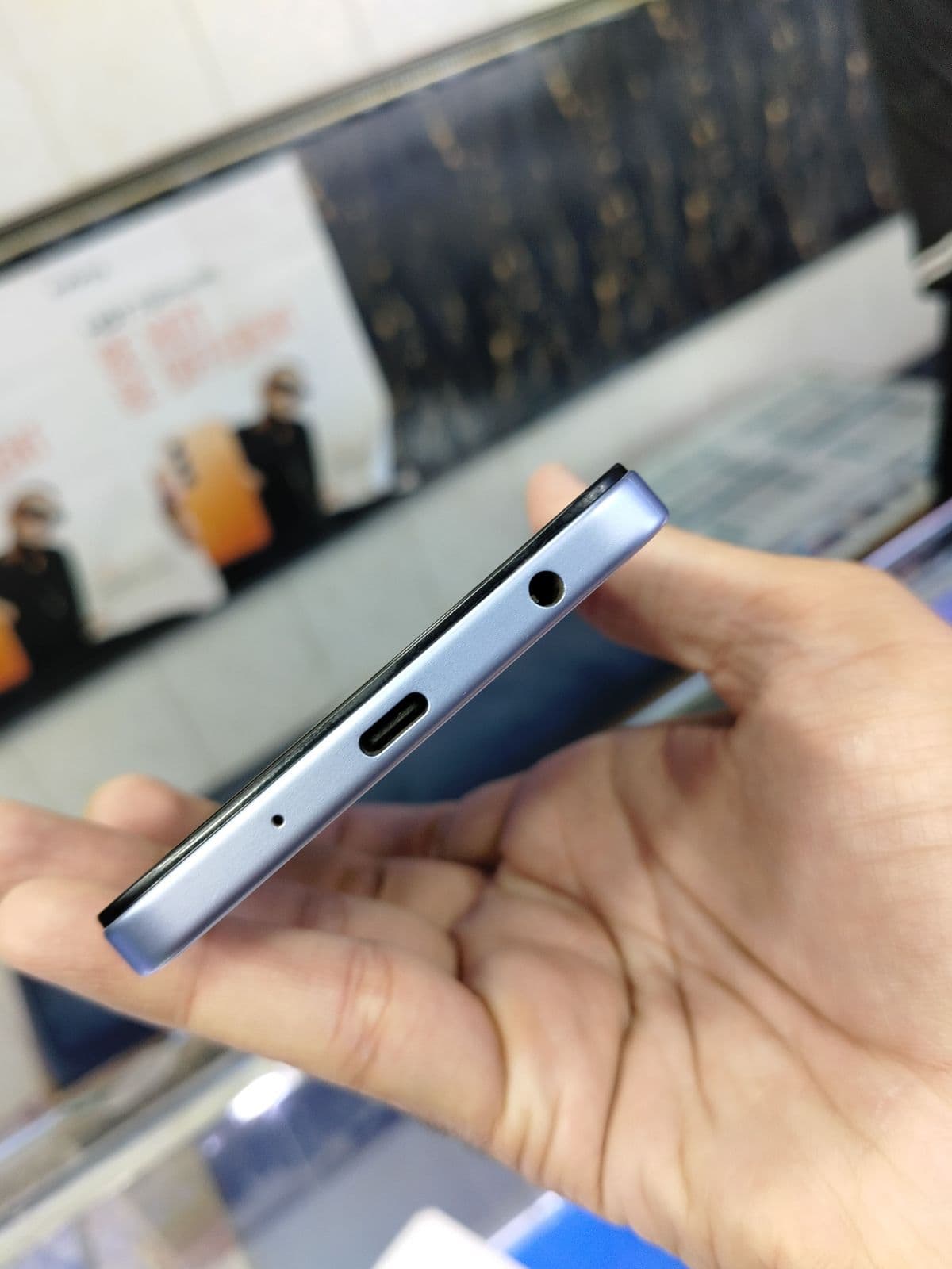 Vivo Y05 4GB / 128GB in Haze Blue — photo 2