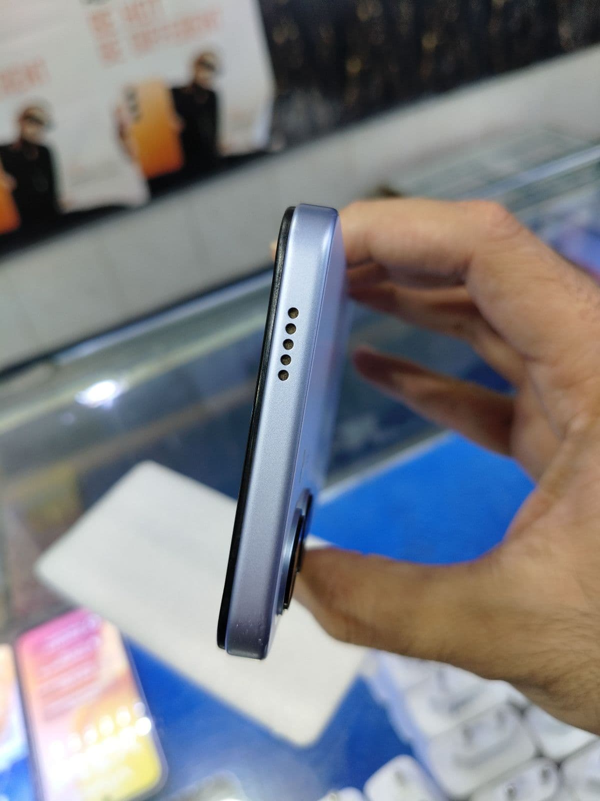 Vivo Y05 4GB / 128GB in Haze Blue — photo 4