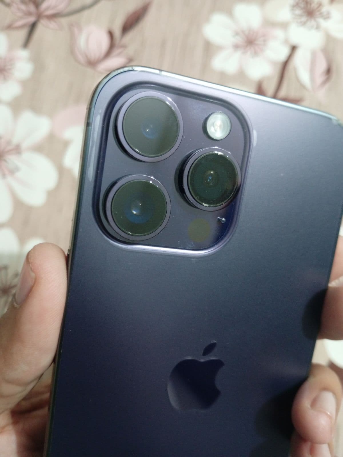 Apple iPhone 14 Pro Max 128GB in Deep Purple — photo 4