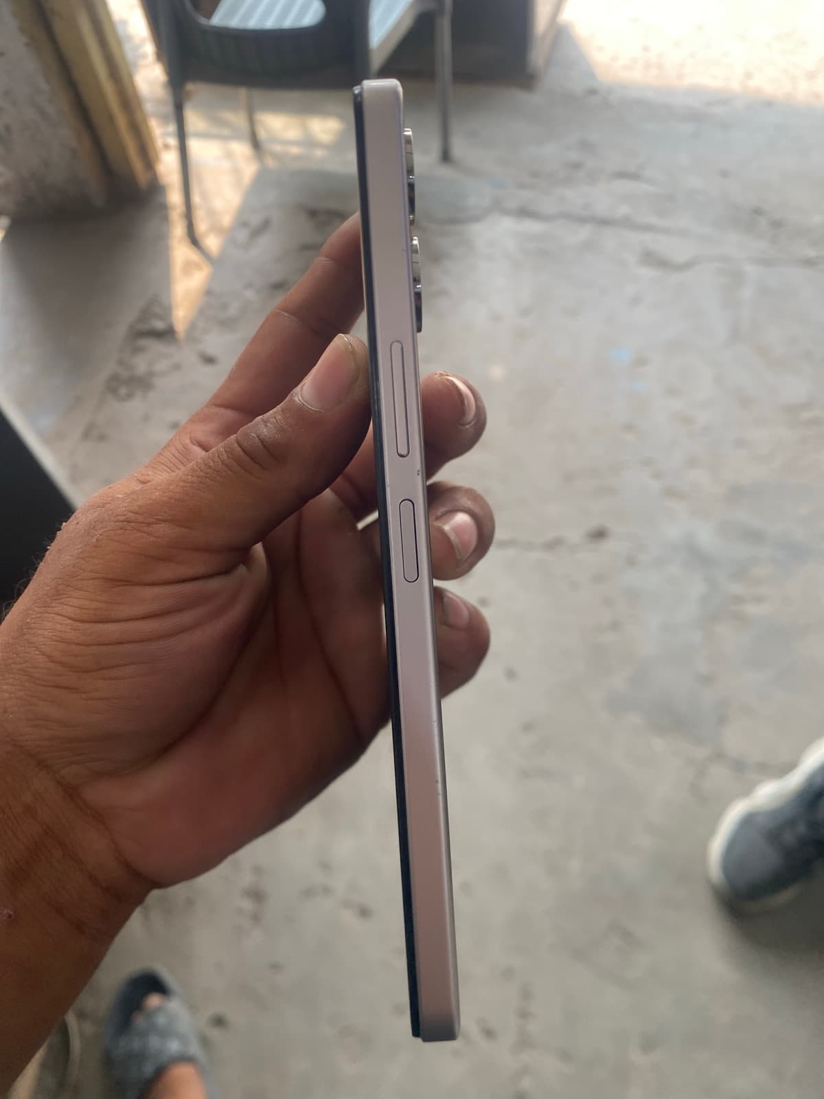 Vivo Y04 4GB / 64GB in Titanium Gold — photo 3