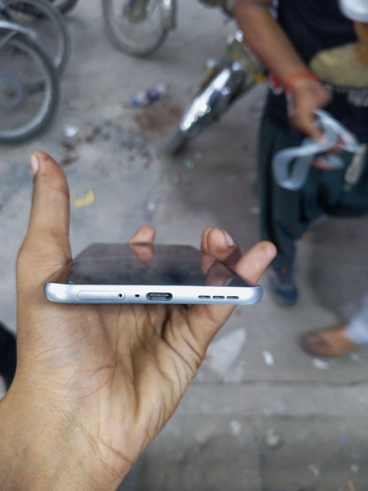 Infinix Hot 60 Pro+ 8GB / 128GB in Titanium Grey — photo 3
