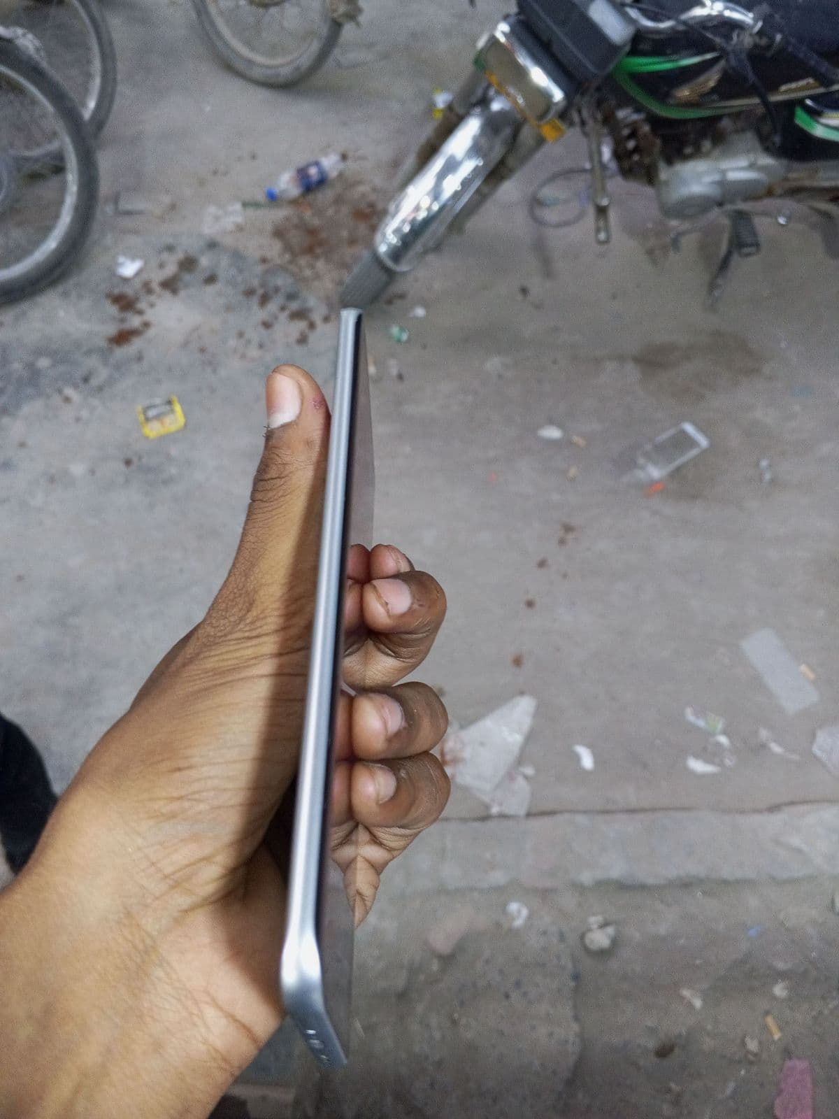 Infinix Hot 60 Pro+ 8GB / 128GB in Titanium Grey — photo 4