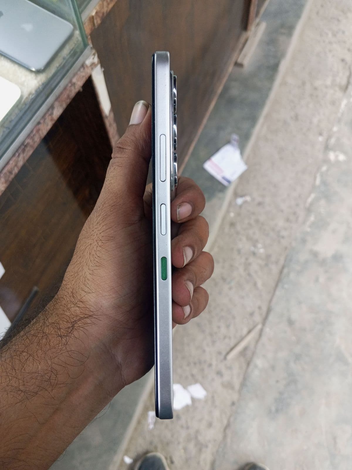 Infinix Hot 60i 6GB / 128GB in Titanium Silver — photo 4