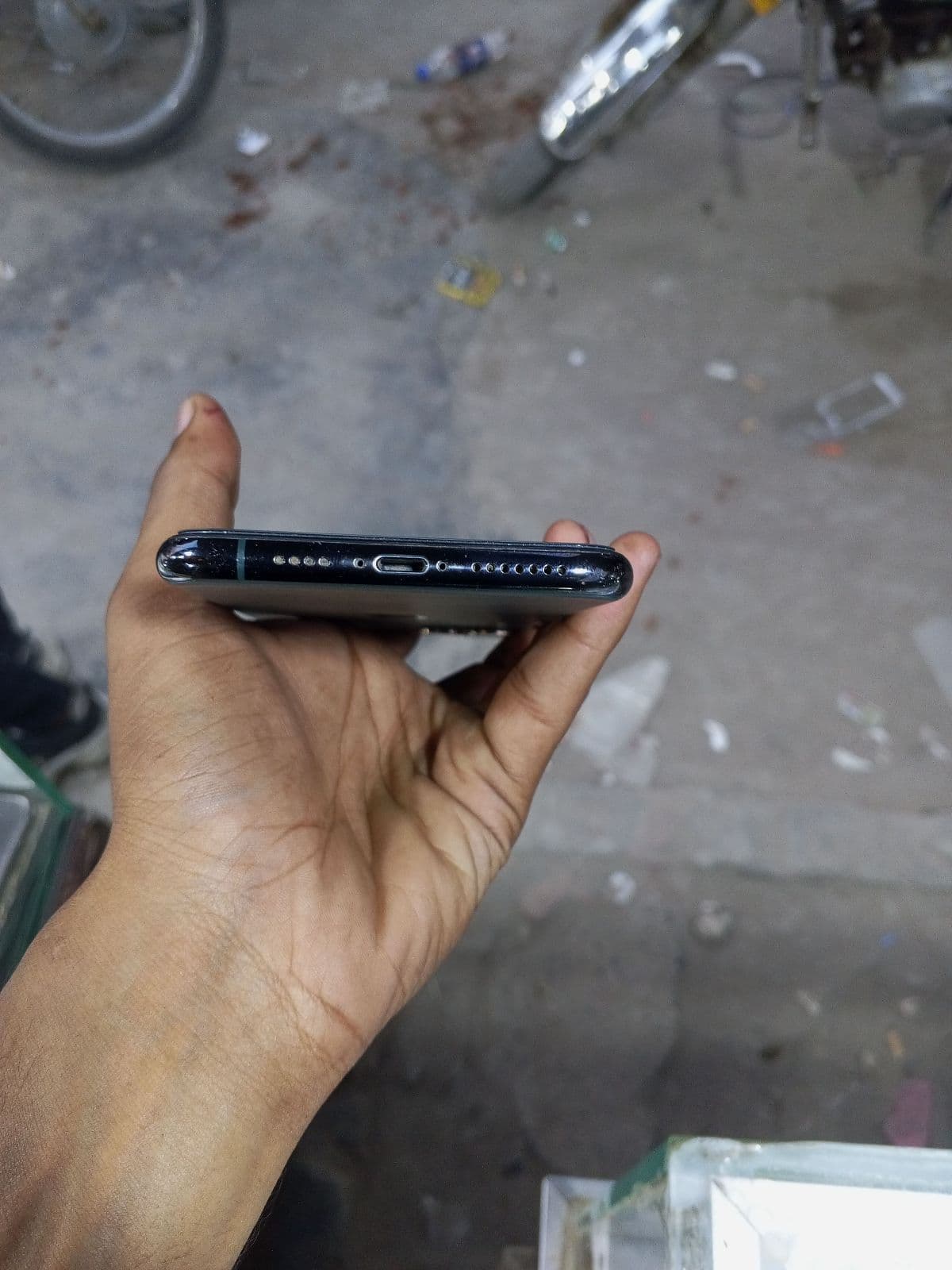 Apple iPhone 11 Pro Max 256GB in Space Gray — photo 3