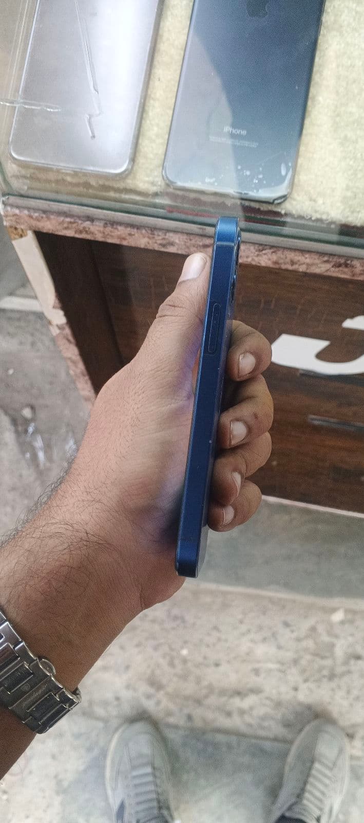 Apple iPhone 12 mini 64GB in Blue — photo 4