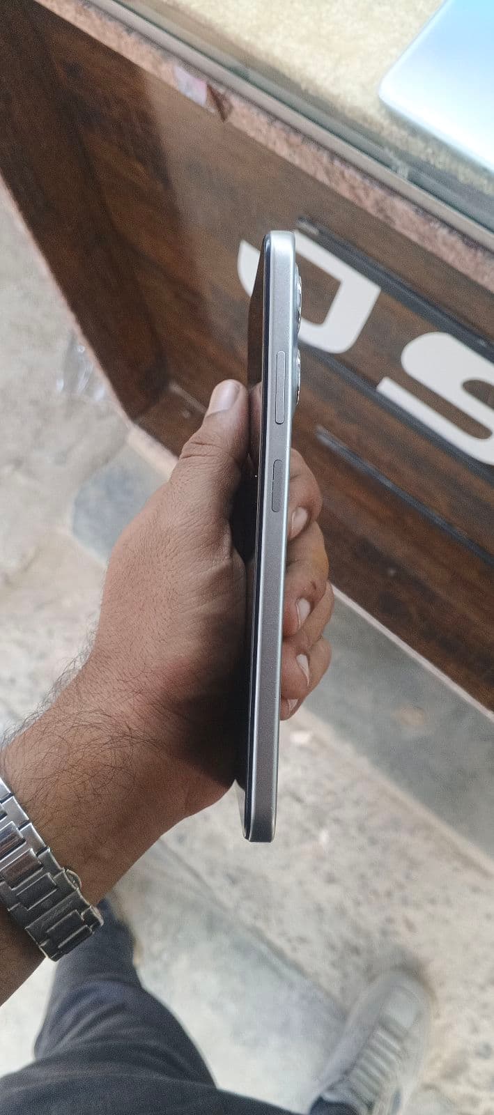 Infinix Hot 50i 6GB / 128GB in Titanium Grey — photo 4
