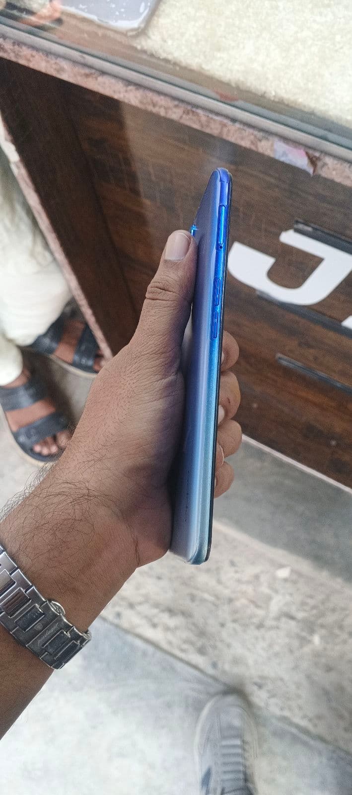 Oppo A54 4GB / 128GB in Starry Blue — photo 4