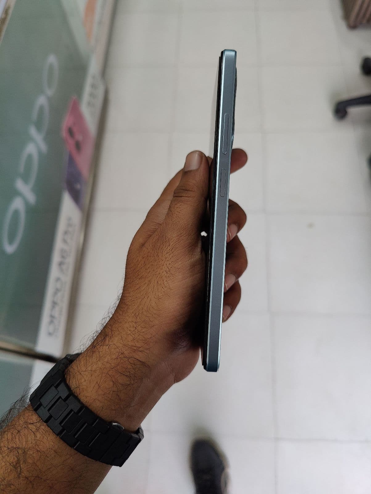 Oppo A3x 4GB / 64GB in Ocean Blue — photo 3
