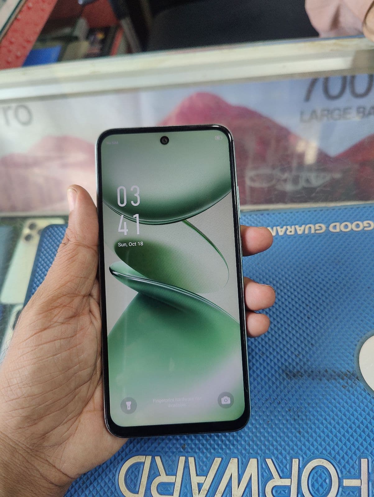 Infinix Smart 9 4GB / 128GB in Mint Green — photo 3