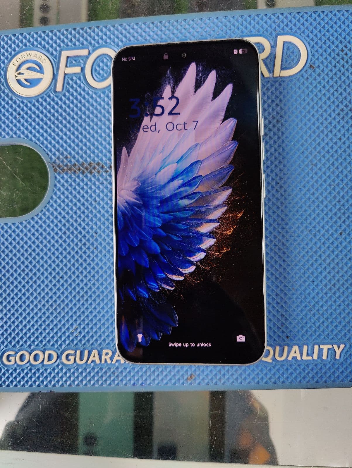 Tecno Spark 40 Pro 8GB / 256GB in Moon Titanium — photo 2