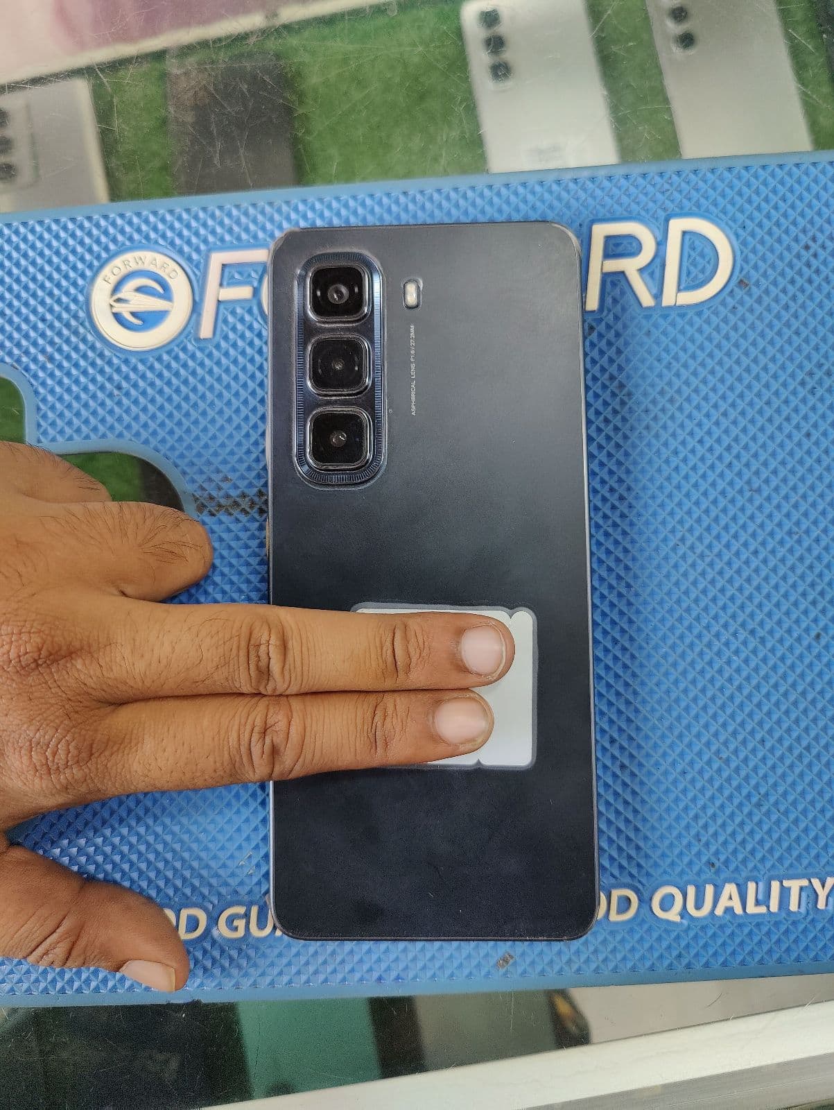 Infinix Hot 50 8GB / 128GB in Titanium Grey — photo 1