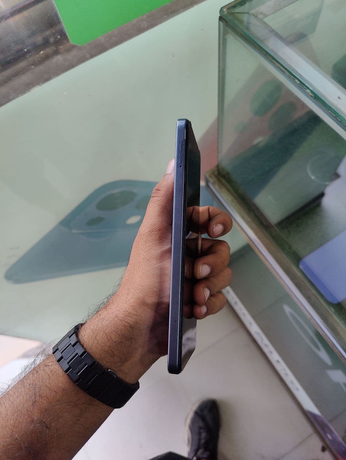 Infinix Hot 50 8GB / 128GB in Titanium Grey — photo 4
